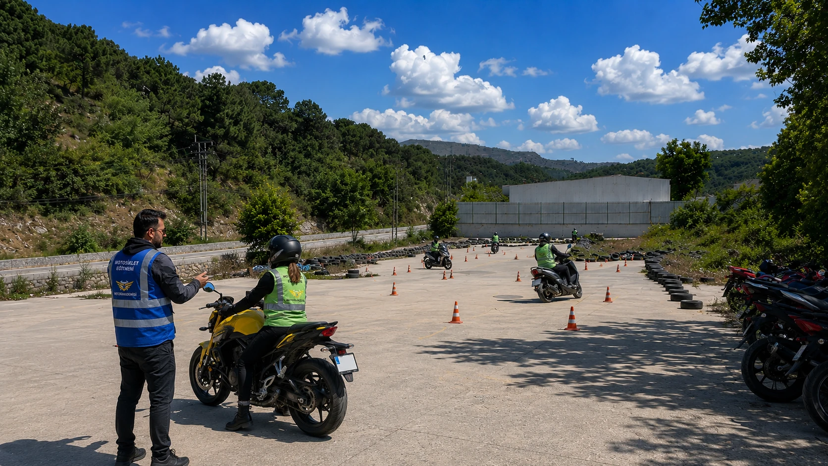 Motor Akademisi gerçek motosiklet eğitimi